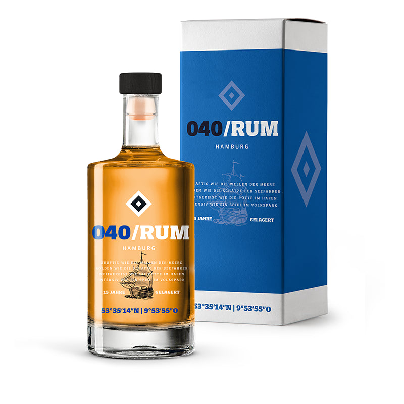 040 Premium Rum in Geschenkverpackung, HSV Kooperation, Hamburger Design mit Raute und Segelschiff, 15 Jahre im Eichenfass gereifter Caribbean Rum.
