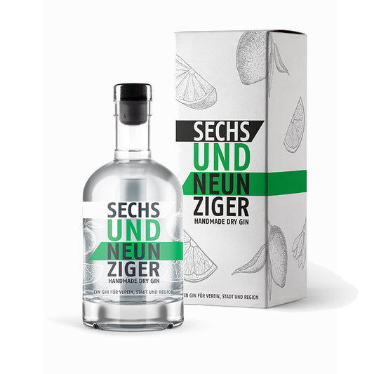 Sechsundneunziger Gin in Glasflasche, Hannover 96 Kooperation, puristisches Siebdruck‑Design, Premium Gin mit Botanicals Orange, Limette und Aquavit.